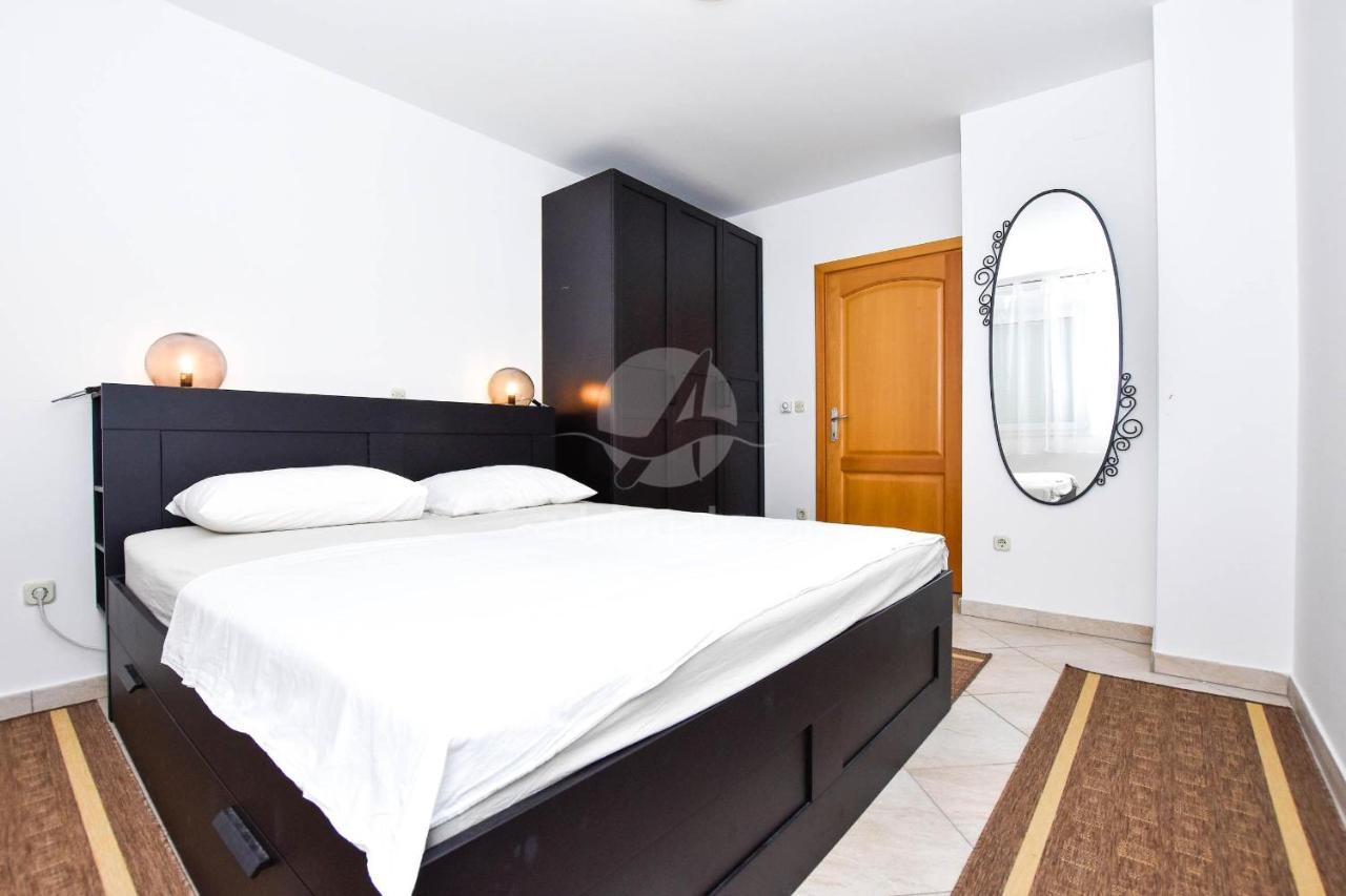 Apartment Jaspis Biograd Na Moru Esterno foto