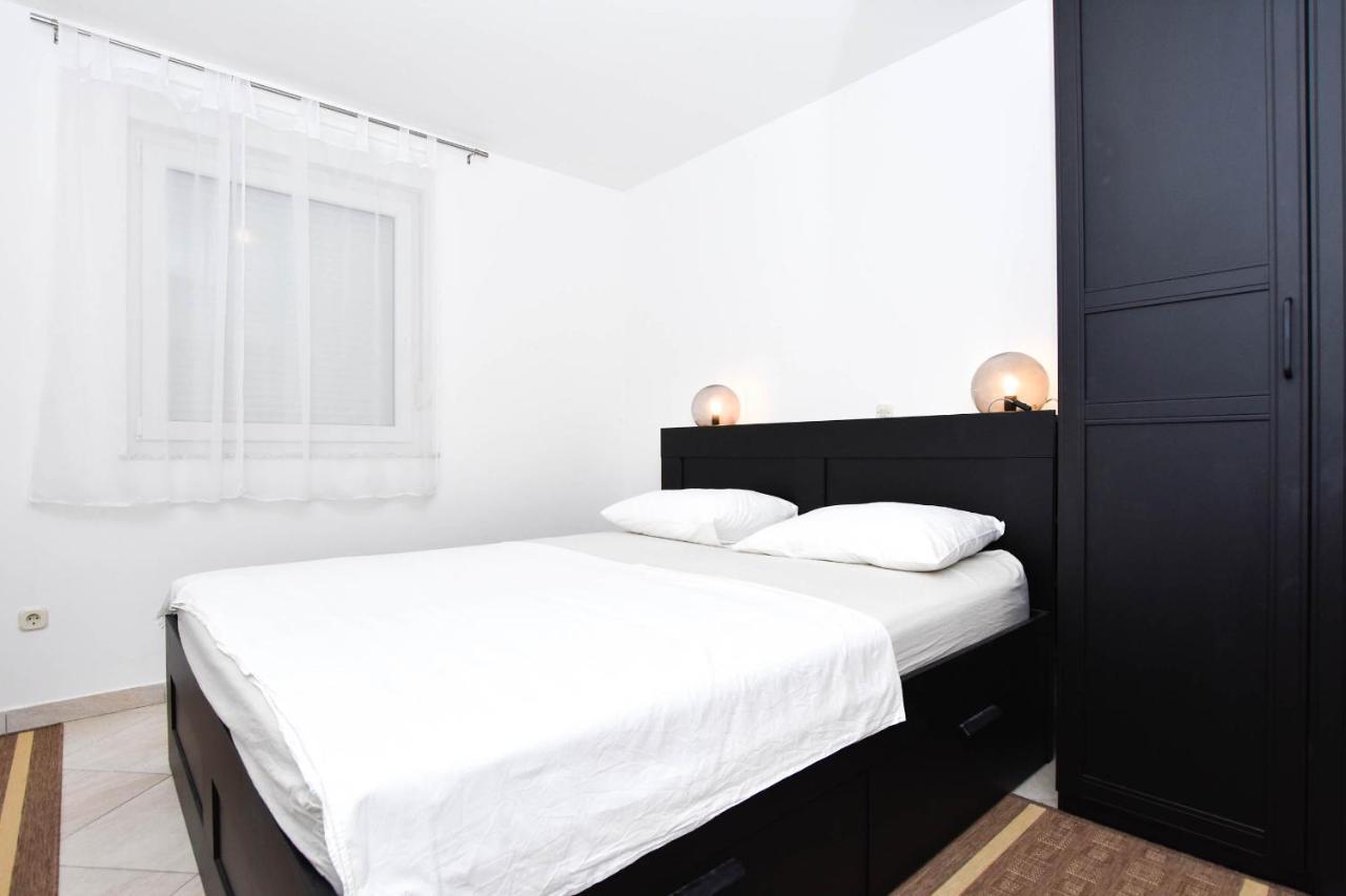 Apartment Jaspis Biograd Na Moru Esterno foto