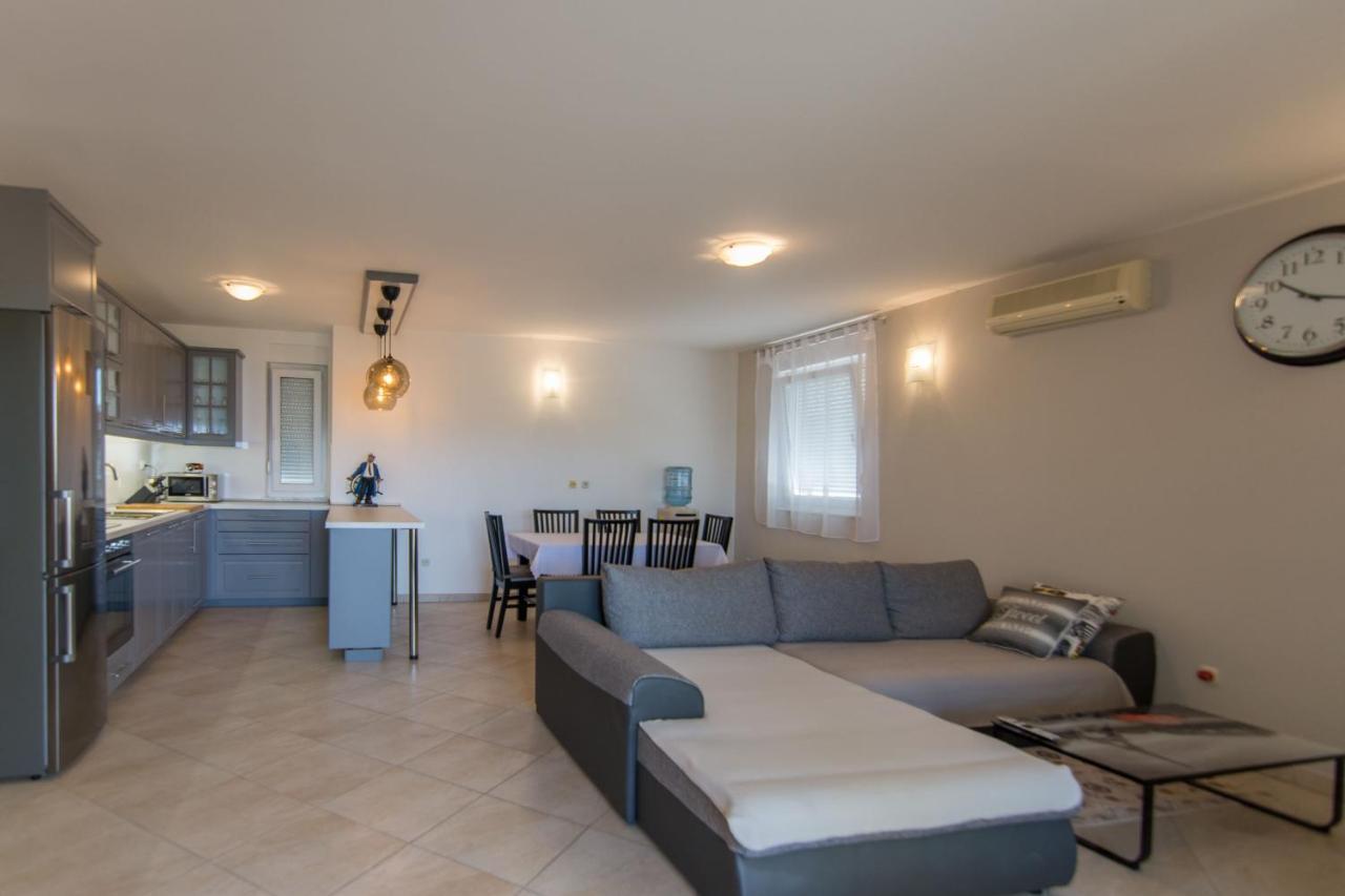Apartment Jaspis Biograd Na Moru Esterno foto